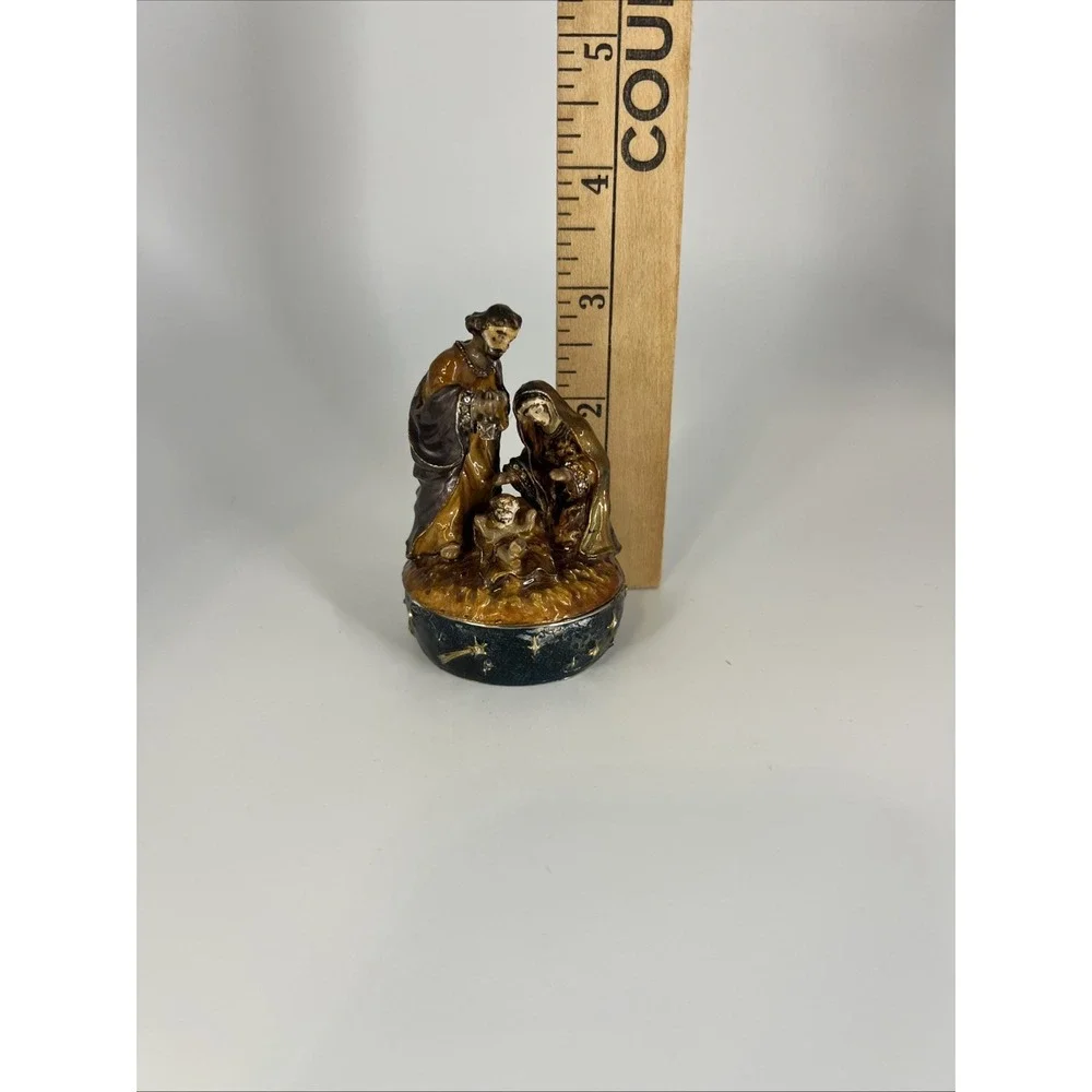The Unbranded Brand vintage nativity